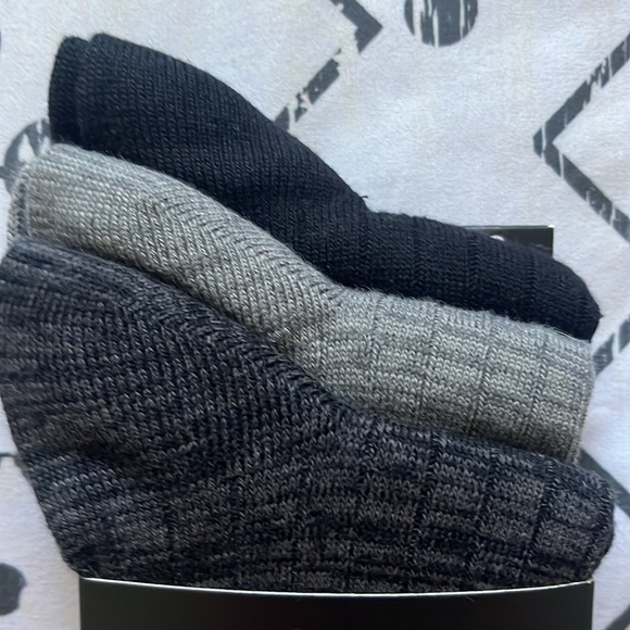 New 3 pack Gold Toe Dress Socks - Picture 3 of 4